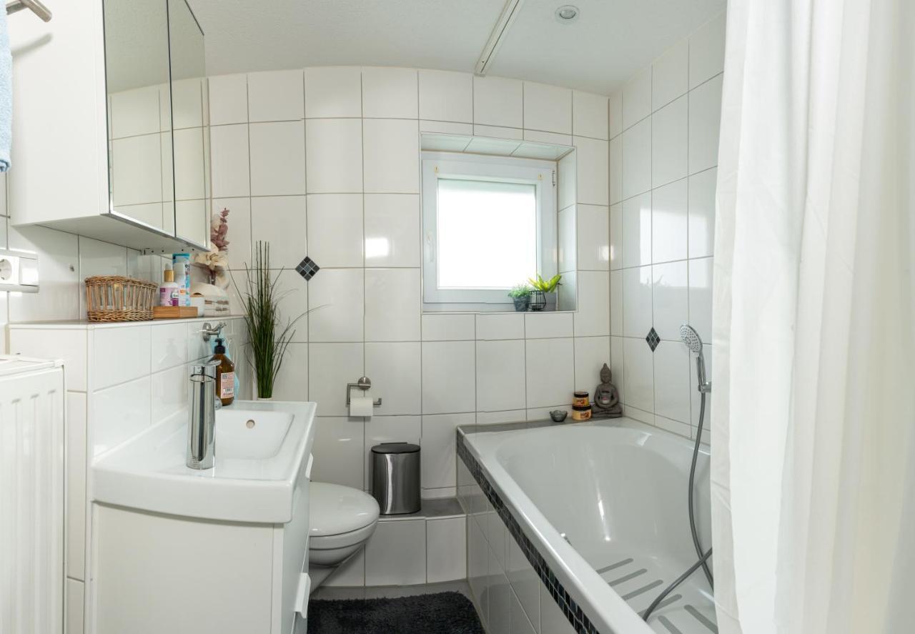 #2 Grosses Zimmer Mit Pool Und Garten 메밍겐 외부 사진